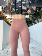 Load image into Gallery viewer, Dusty Pink Ribbed Seamless Leggings